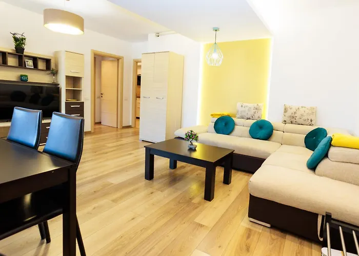 Old Town Golden Solace 부쿠레슈티