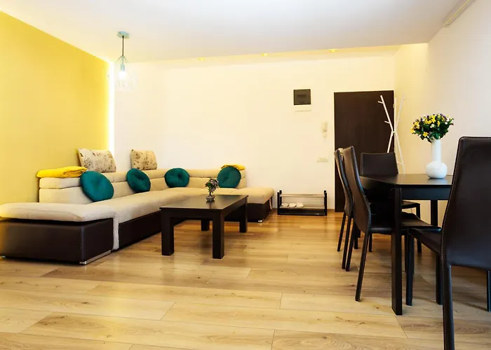 Old Town Golden Solace Бухарест