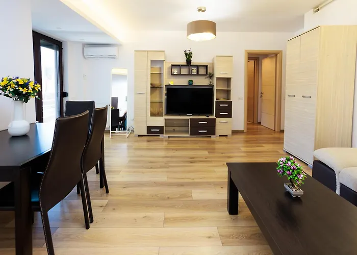 Old Town Golden Solace *