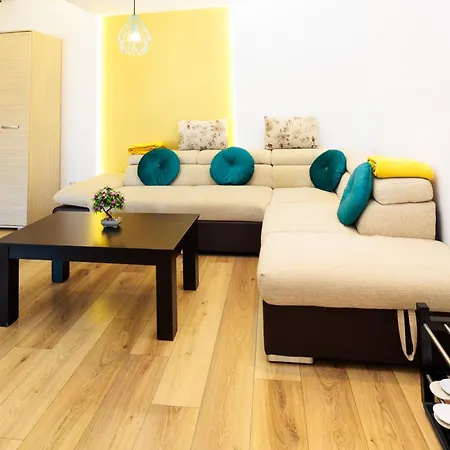 Old Town Golden Solace *