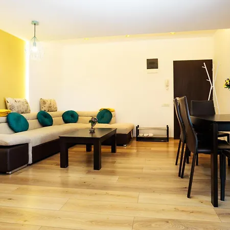 Old Town Golden Solace بوخارست