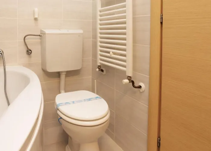 Old Town Golden Solace شقة